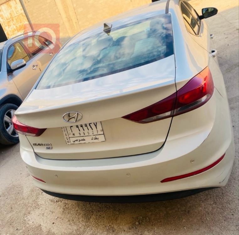 هیۆندای ئەلەنترا